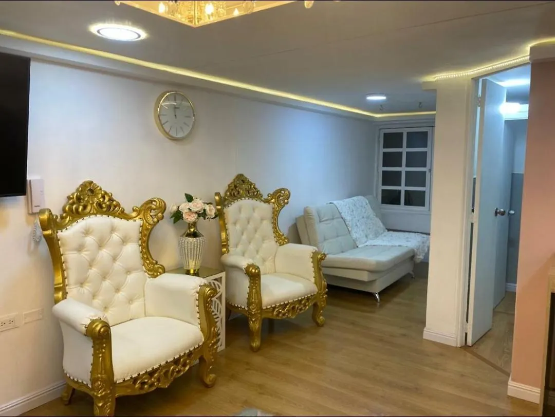 Nuevo Y Lujoso Apartamento Por El Lleras Medellín 0*,  Kolombiya